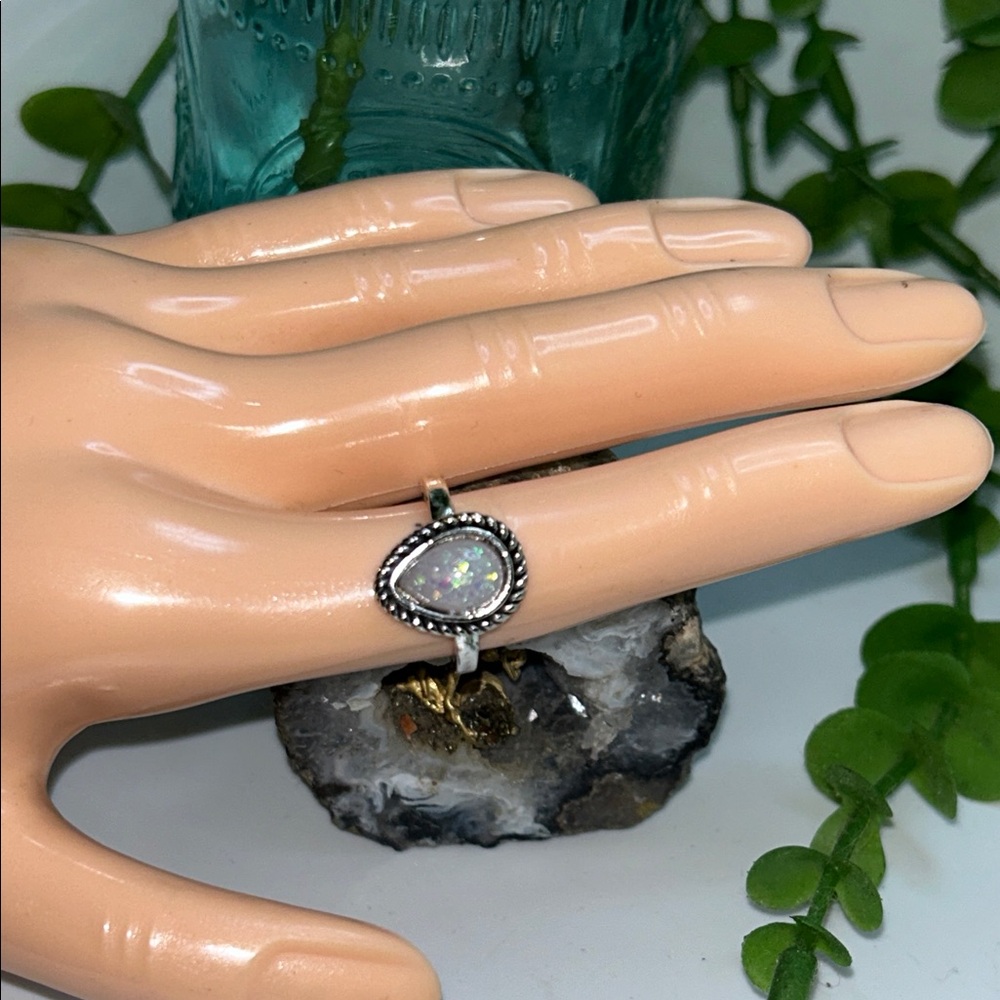 Fashion Jewelry Silver Iridescent Ring